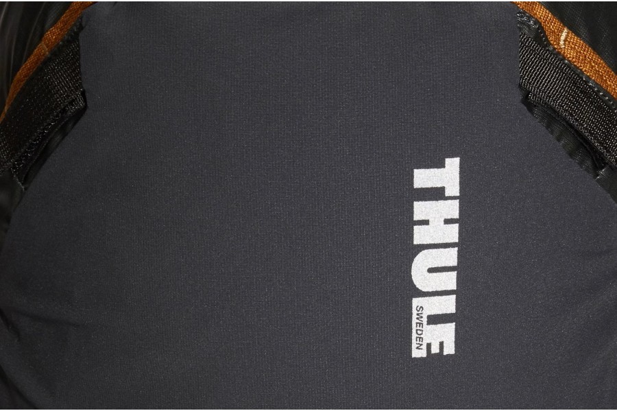 Thule Stir Backpack 25L | Grey Obsidian