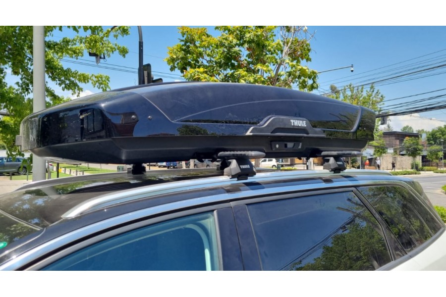 Barras THULE EVO WingBar para autos PEUGEOT 3008 desde 2017 . 2023 negro