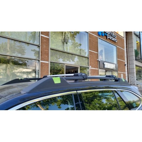 Barras THULE EDGE Flush para camioneta NISSAN Navara (D23) desde 2015