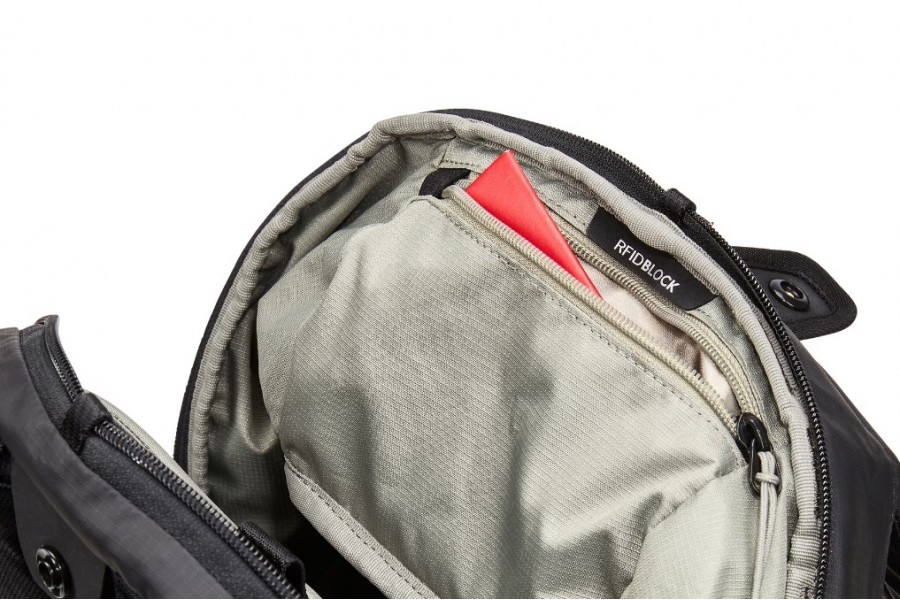 Mochila Notebook Thule Tact Backpack 16L | Black