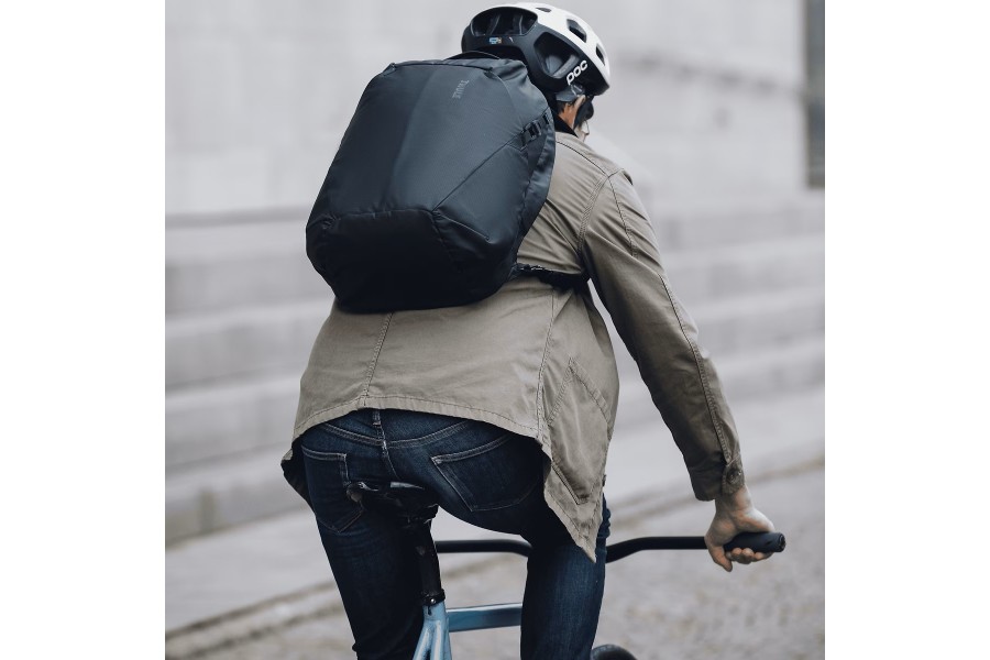 Mochila Notebook Thule Tact Backpack 21L | Black