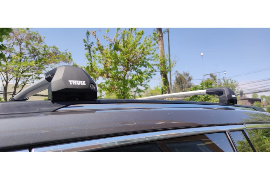 Barras THULE EDGE Flush para autos NISSAN X-Trail desde 2021