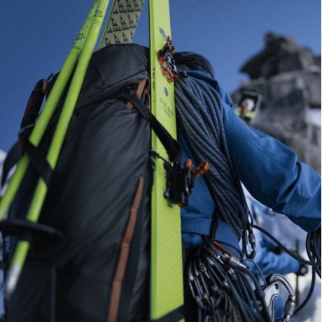 Mochila Para Senderismo Thule Stir Alpine Backpack 40L | Grey Obsidian