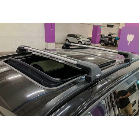 Barras THULE EDGE Flush para autos PEUGEOT 5008 desde 2017-2023