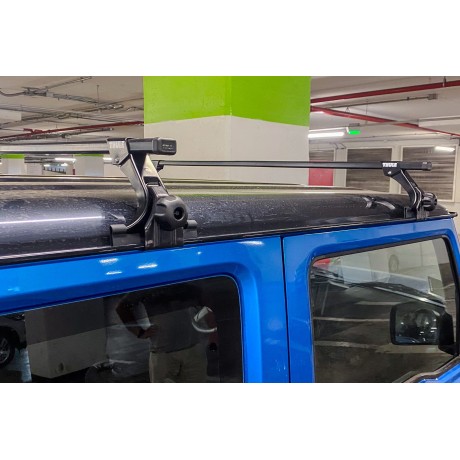 Barras THULE de canaletas para autos SUZUKI Jimny desde 2018 negro