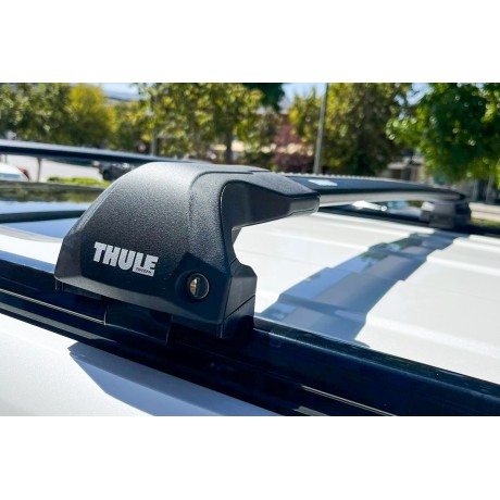 Barras THULE EDGE Flush para autos CHEVROLET Tahoe desde 2021 negro
