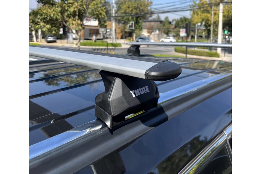 Barras Thule JEEP Commander 22- RA / WingBar EVO