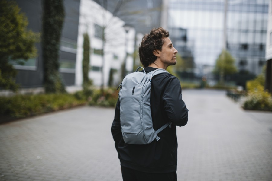 Mochila Hidratacion Thule AllTrail 16L | Pond