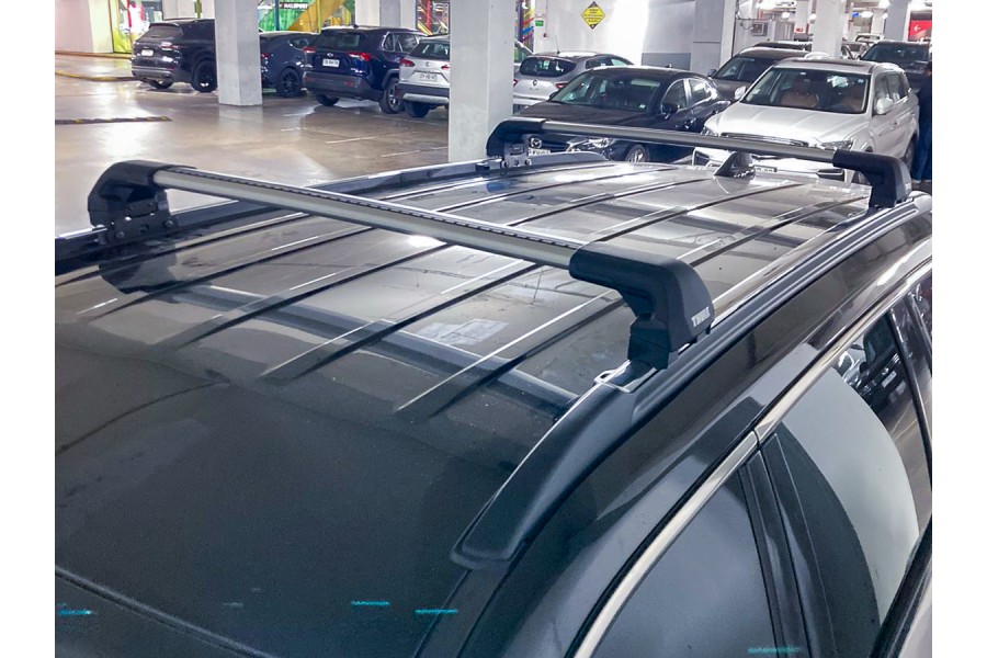 Barras Thule JEEP Commander 22- RA / EDGE FLUSH