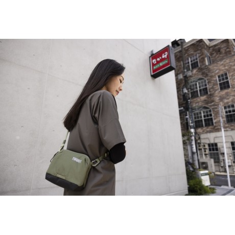 Bolso Cruzado Thule Paramount Crossbody 2L | Soft Green