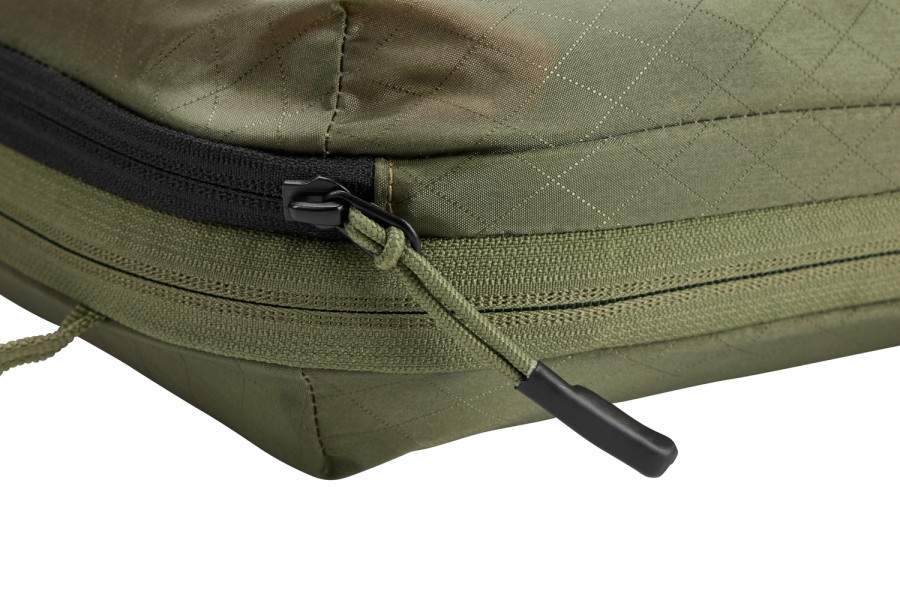 Bolso Thule Separador Ropa Sucia CleanDirty Medium SoftGreen