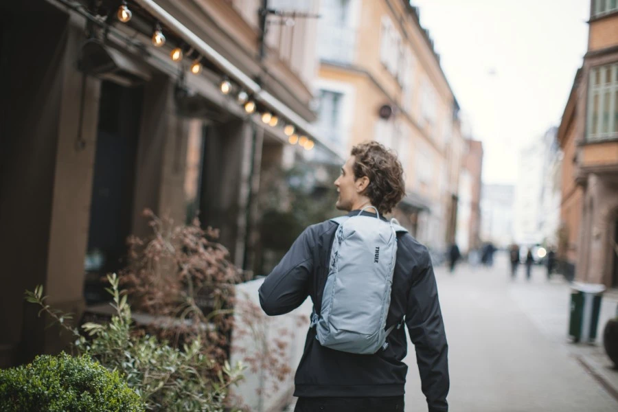 Mochila Thule AllTrail 18L Faded Khaki