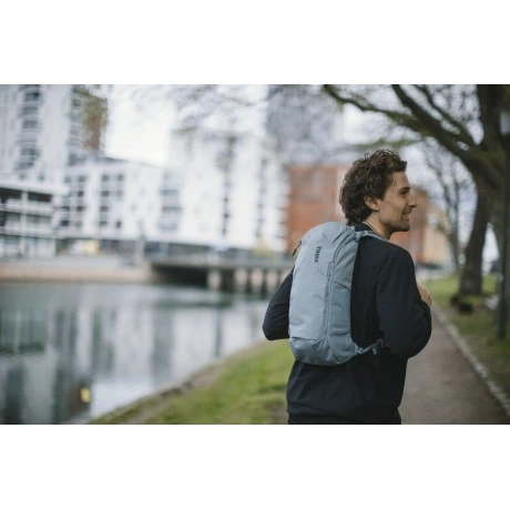 Mochila Thule AllTrail 18L Faded Khaki