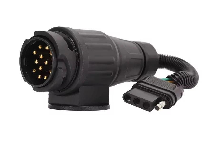 Adaptador USA - Europeo 13 a 4 polos