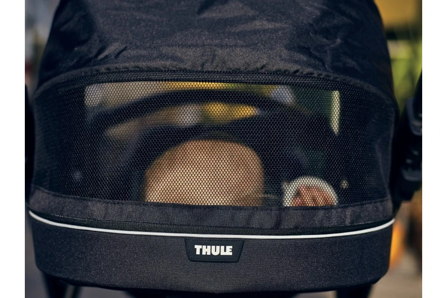 Coche Thule Sleek | Midnight Black + Moises Black