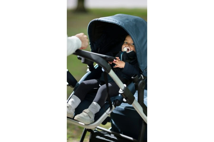 Coche Thule Sleek | Mallard Green on Black