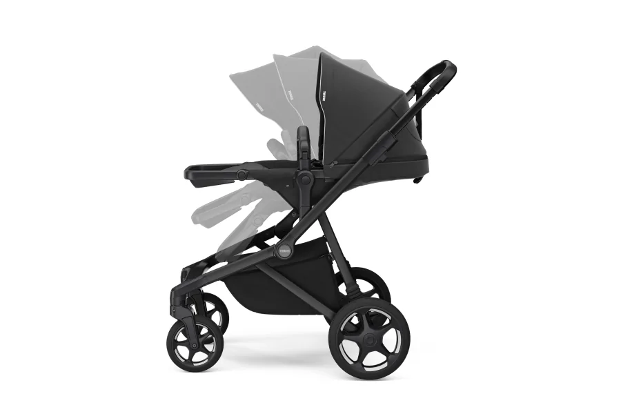 Coche Thule Sleek 2 | Black on Black