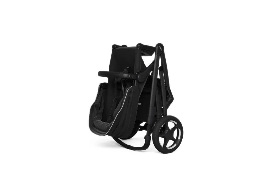 Coche Thule Sleek 2 | Black on Black