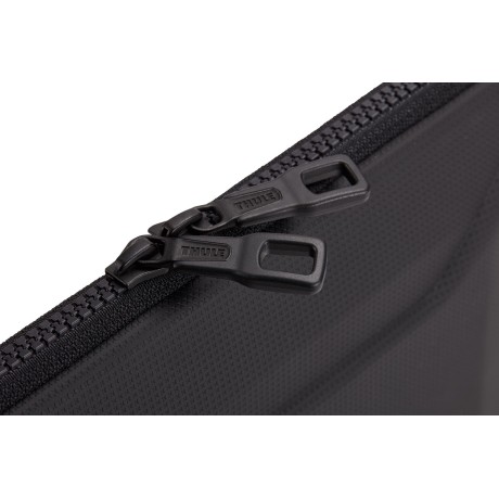 Funda Thule Gauntlet MacBook Pro® Sleeve 16 | Black