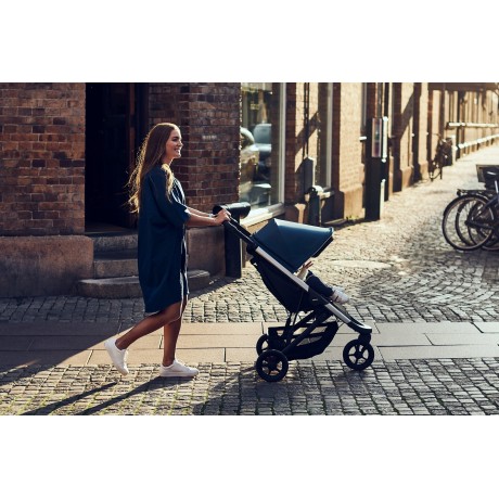 Coche Thule Spring | MidnightBlack
