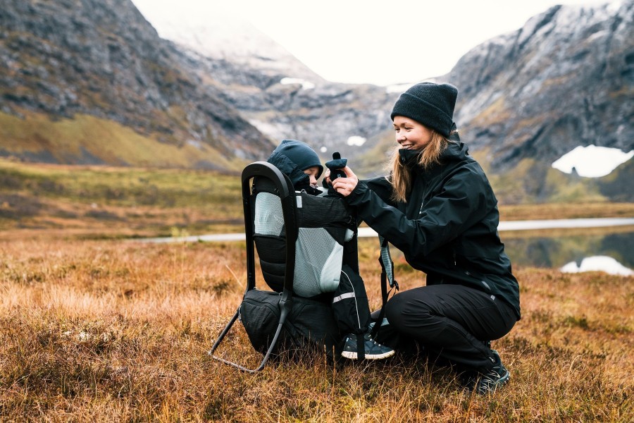 Mochila Portaniños Thule Sapling | Black